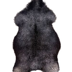 Glansigt Gotländskt Fårskinn i Grå & Svarta Nyanser – 131×81 cm.